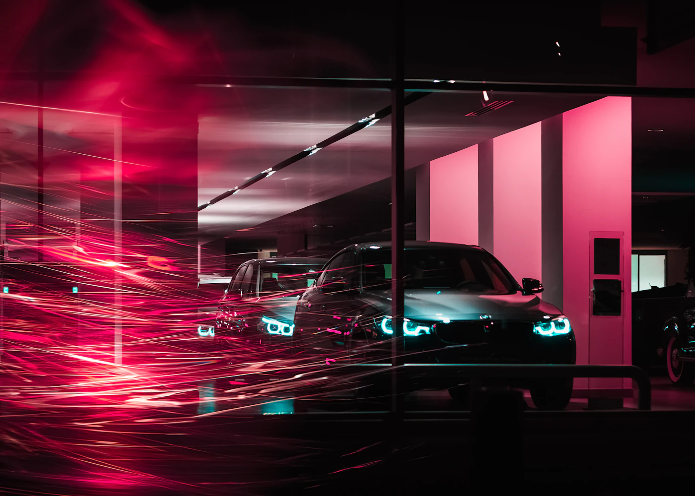 Không gian showroom xe cao cấp Thành Doanh Auto