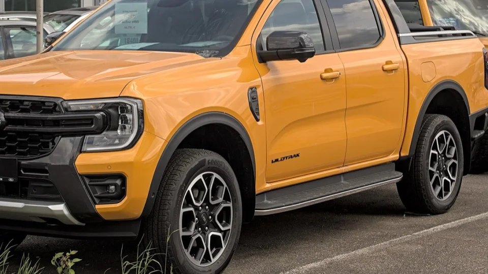 Ford Ranger XLS 2.2 4x2 - ảnh chi tiết 2