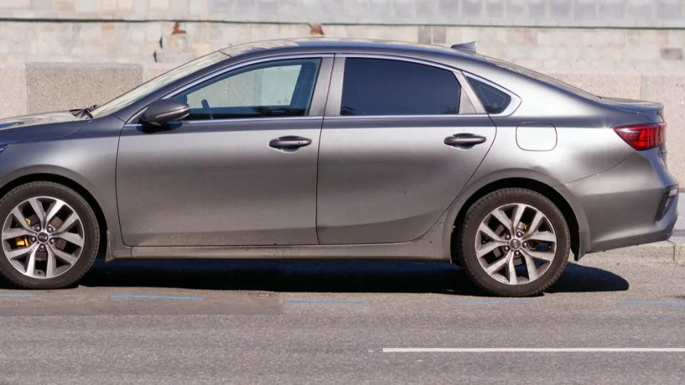 Kia Cerato 1.6 Premium - ảnh chi tiết 2