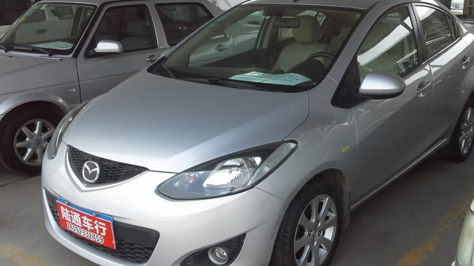 Mazda2 1.5 AT - ảnh chi tiết 1