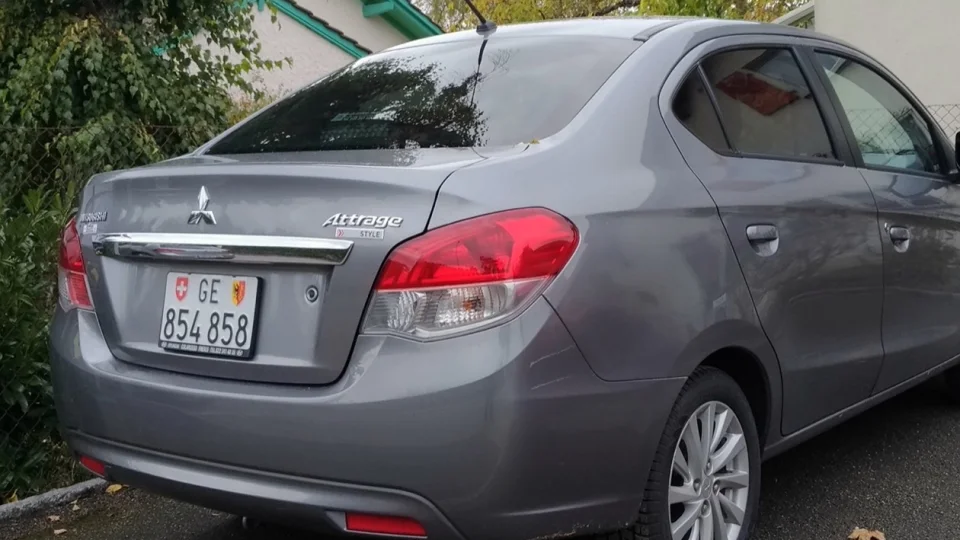 Mitsubishi Attrage 1.2 CVT - ảnh chi tiết 1