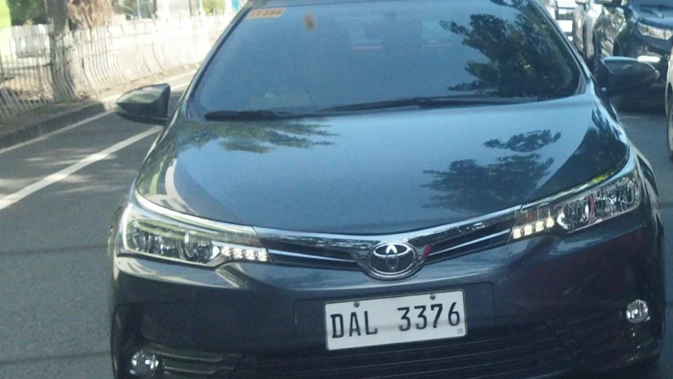Toyota Corolla Altis 1.8V - ảnh chi tiết 1