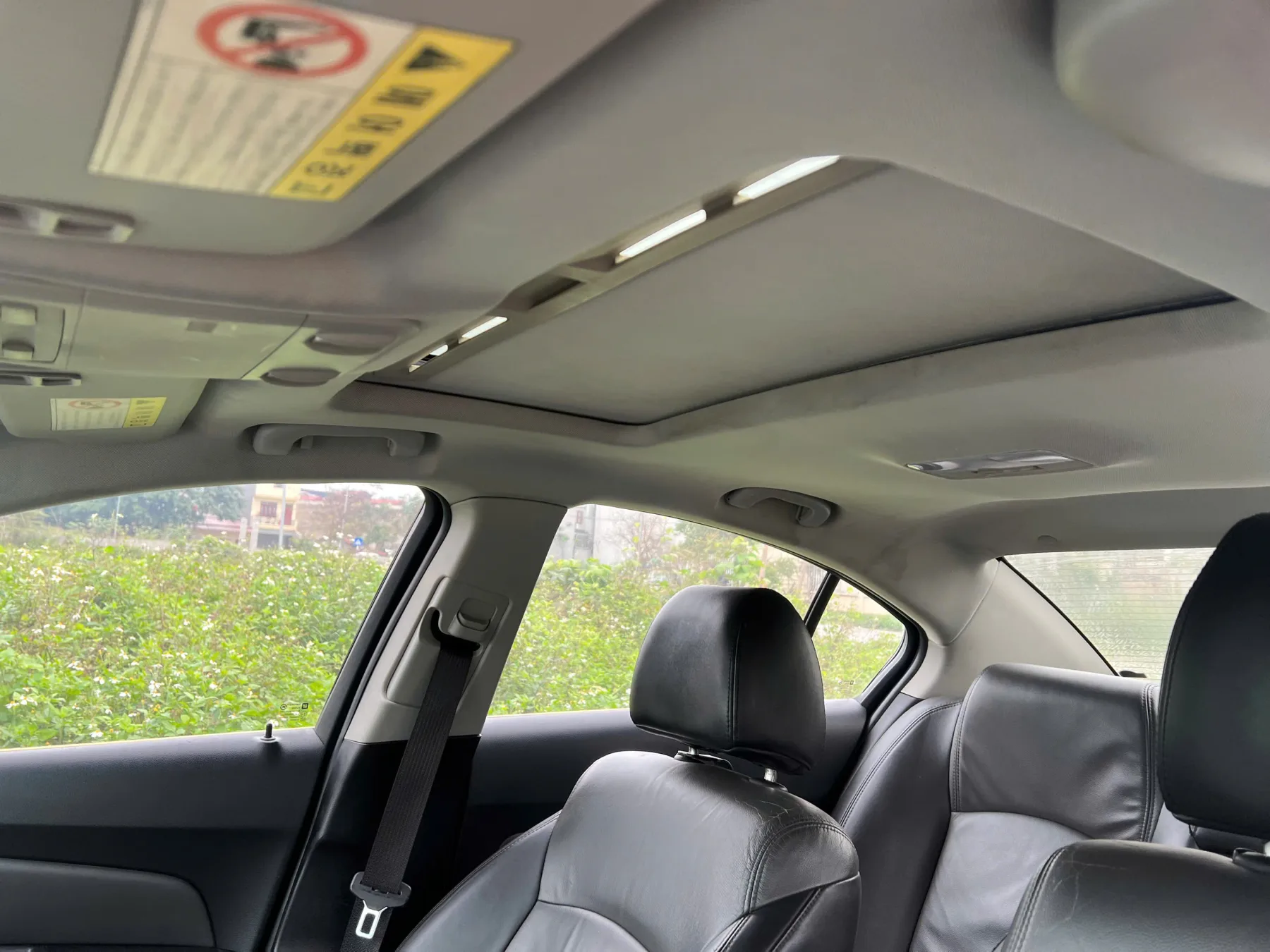 Daewoo Lacetti 2009 màu bạc, xe còn rất đẹp, thân vỏ keo chỉ zin, máy gầm ngon - ảnh 12