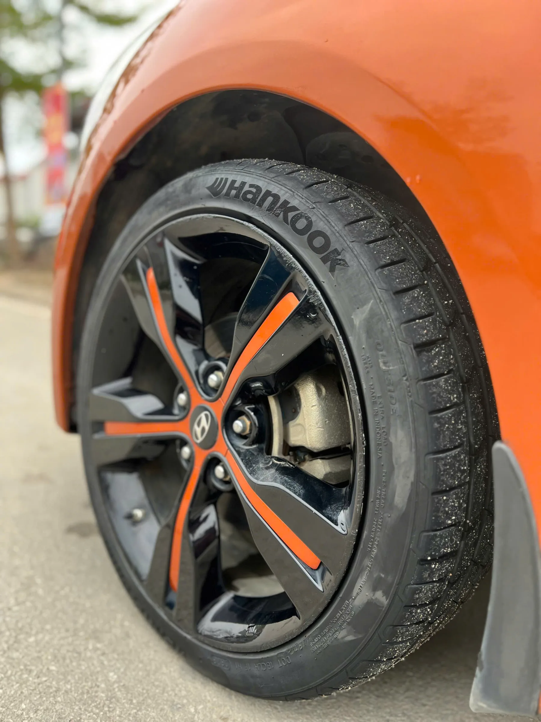 Hyundai Veloster 2011 màu vàng cam, xe rất đẹp - ảnh chi tiết 2