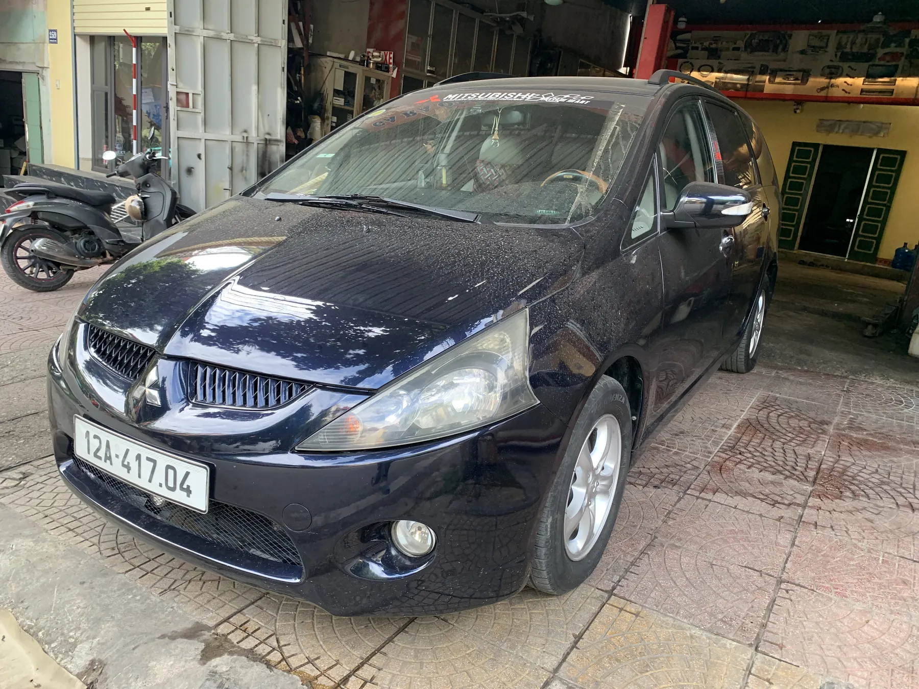 Mitsubishi Grandis 2.4 AT - ảnh chi tiết 1