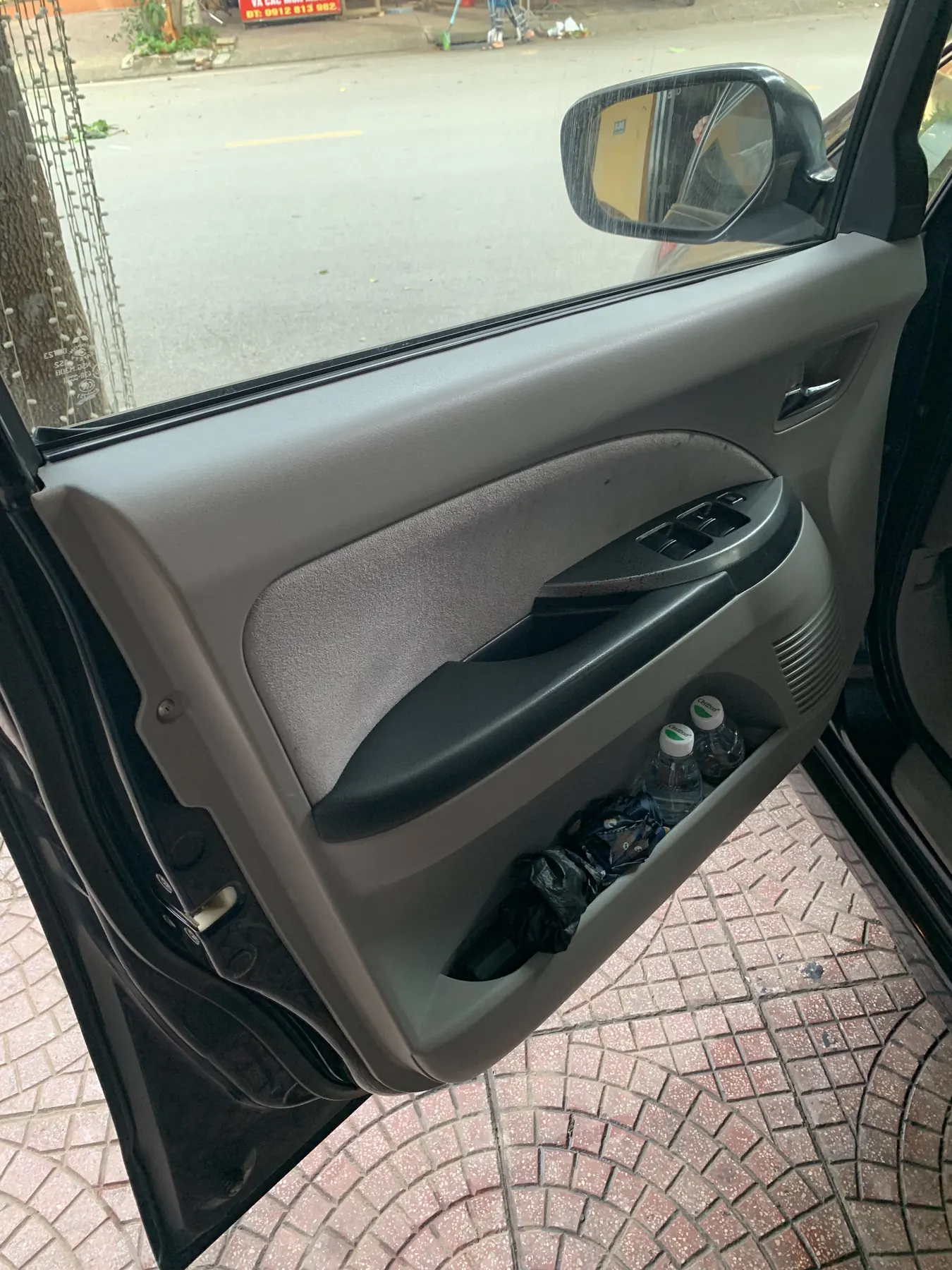 Mitsubishi Grandis 2.4 AT 2005 - ảnh 12